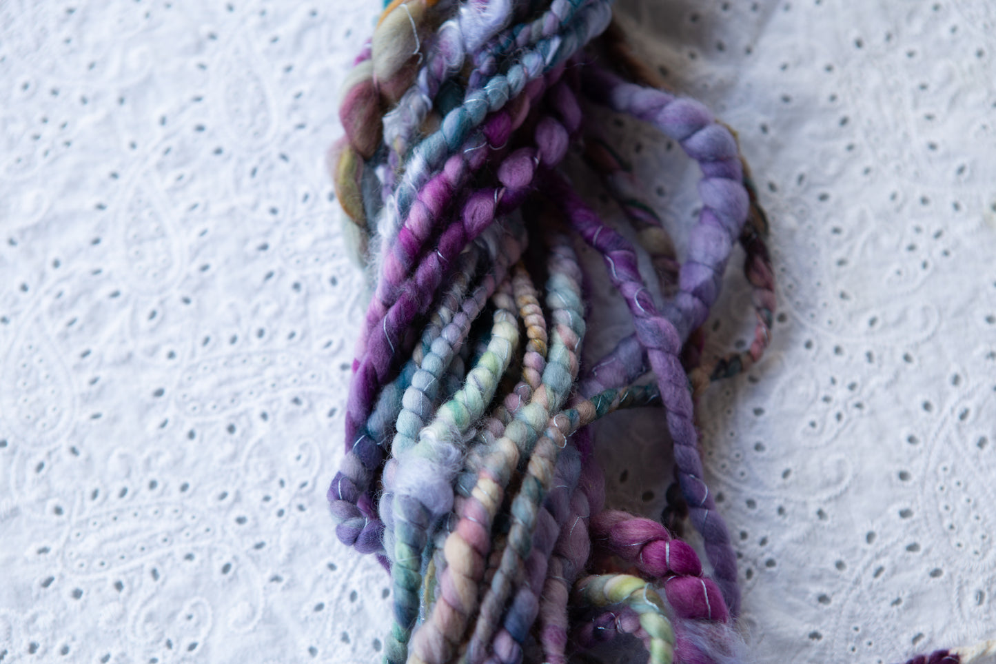 001// Art Yarn