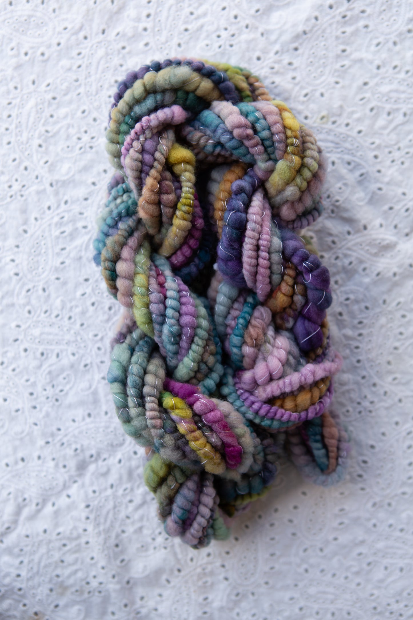 002// Art Yarn