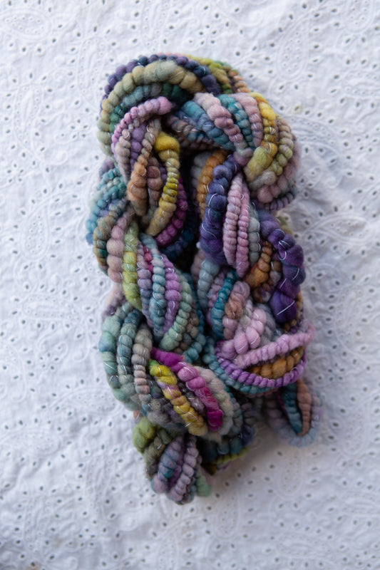 002// Art Yarn